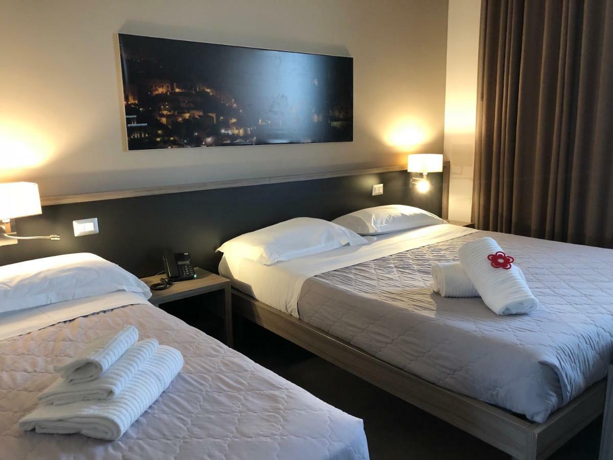 La Sosta Motel Tavola Calda Matera Eksteriør billede